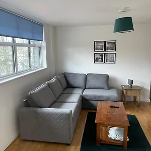 Apartment 2 Bed Centre Flat, Bath